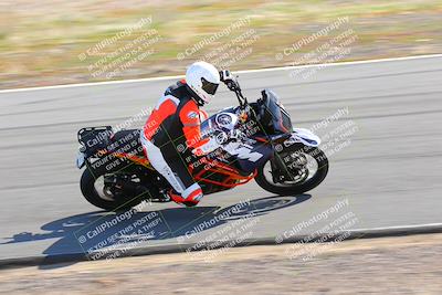 media/Feb-05-2023-Classic Track Day (Sun) [[c35aca4a42]]/Group 2/session 1 turn 9/